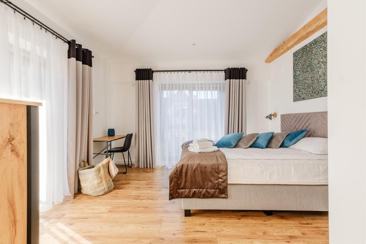 Rezydencja Ornak 5 - Stylowe Apartamenty Z Balkonami I Jacuzzi, 5 Min Pieszo Do Krupowek, Izby Podhalanskie Zakopane Eksteriør billede
