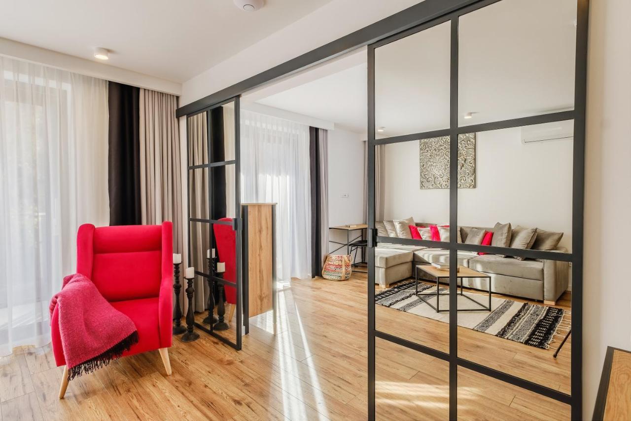 Rezydencja Ornak 5 - Stylowe Apartamenty Z Balkonami I Jacuzzi, 5 Min Pieszo Do Krupowek, Izby Podhalanskie Zakopane Eksteriør billede